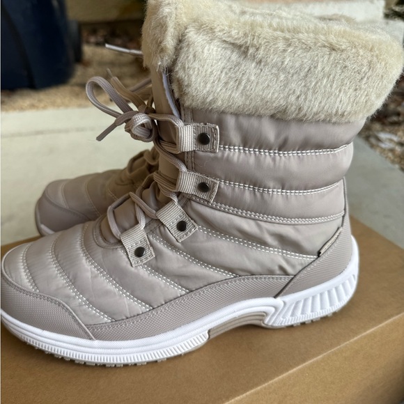 Sz 7.5 X-Wide Orthofeet 899 Alps Womens Beige Comfort Waterproof Boots Clean! - Picture 1 of 16
